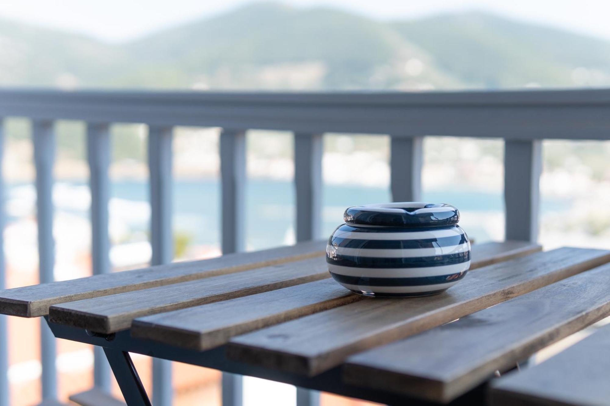 The Botanist Guesthouse Skopelos Town Bagian luar foto