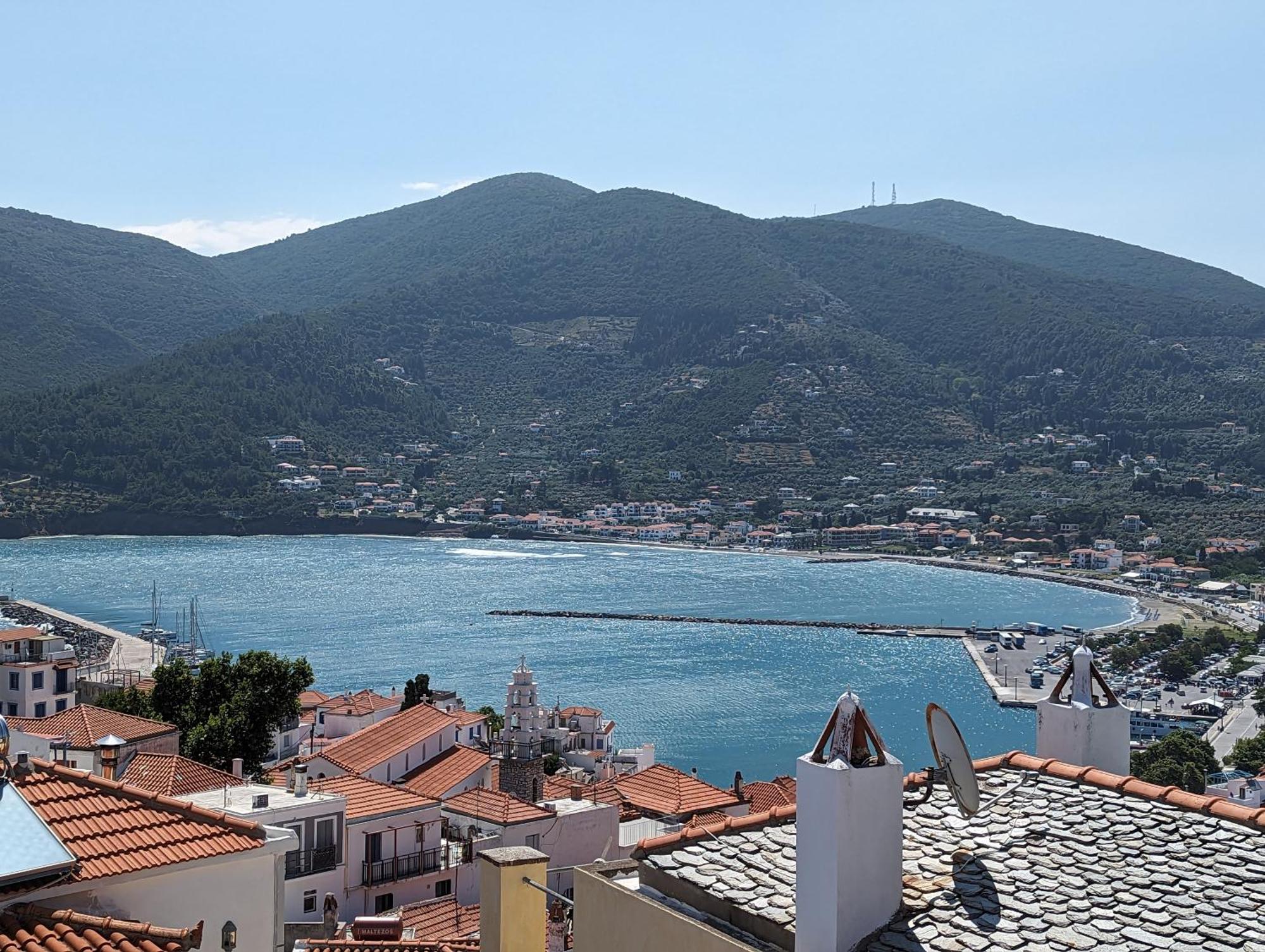 The Botanist Guesthouse Skopelos Town Bagian luar foto