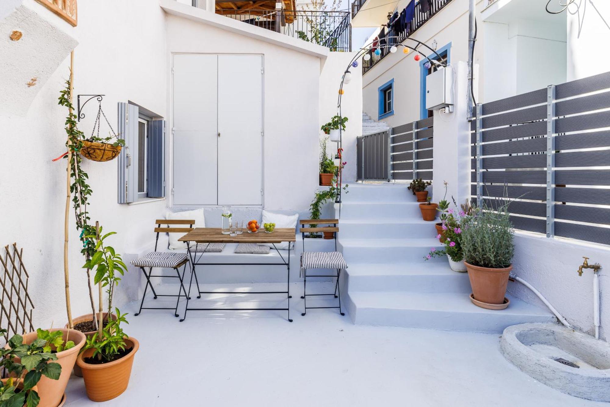 The Botanist Guesthouse Skopelos Town Bagian luar foto