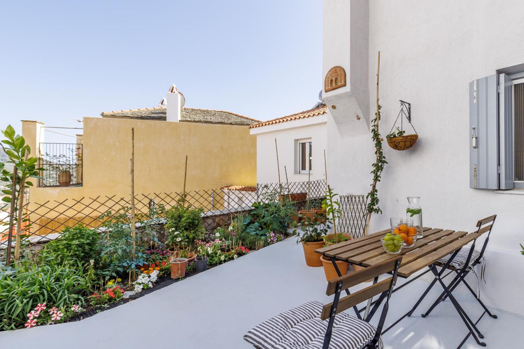 The Botanist Guesthouse Skopelos Town Bagian luar foto