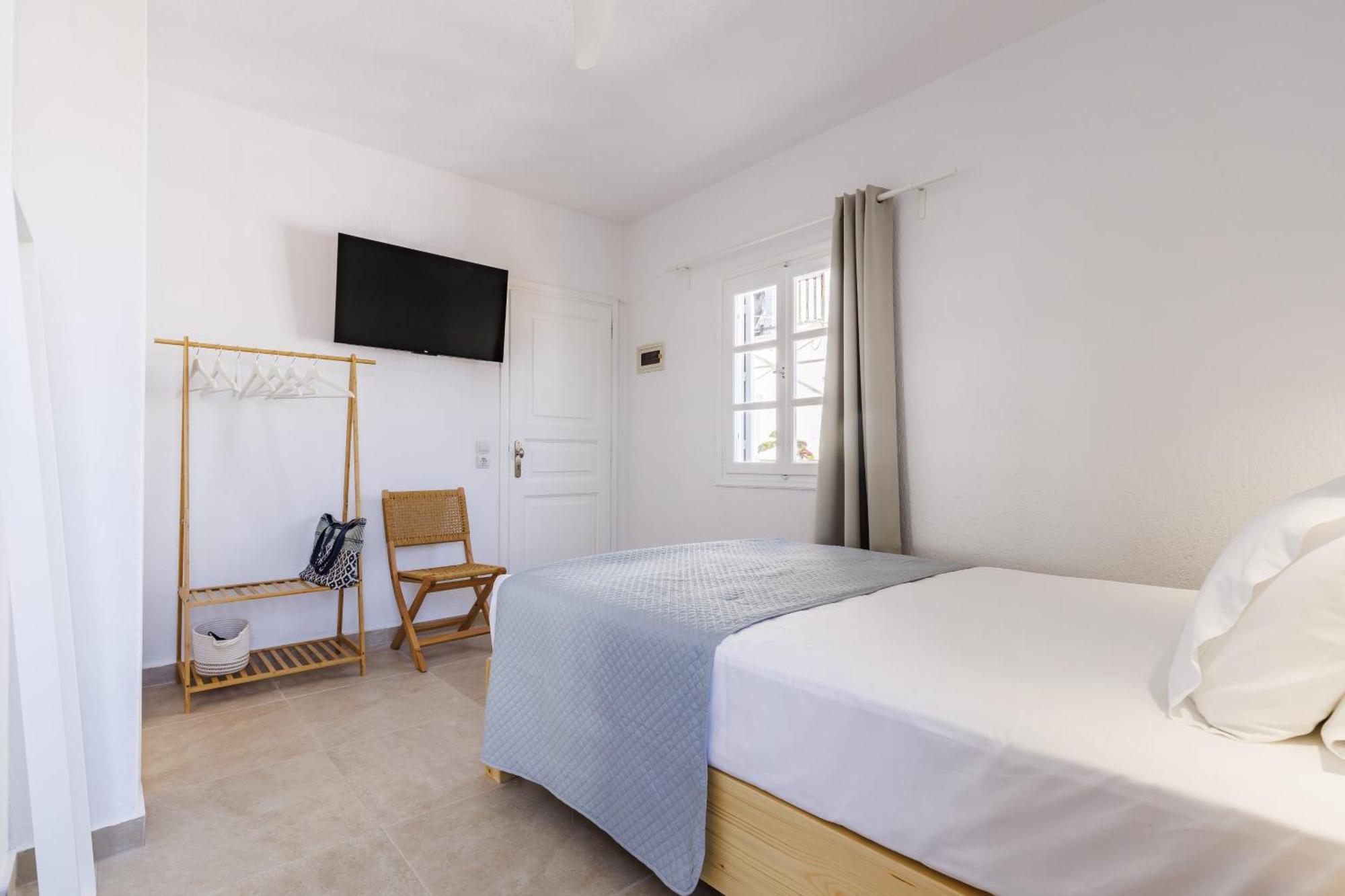 The Botanist Guesthouse Skopelos Town Bagian luar foto