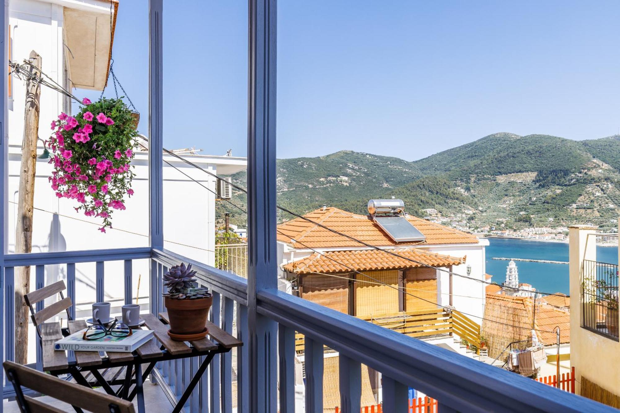 The Botanist Guesthouse Skopelos Town Bagian luar foto